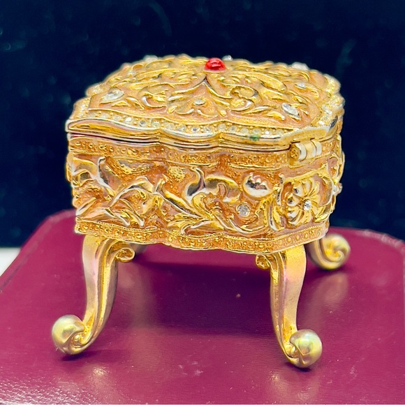 Amazing Footed Metal Jeweled Gold Tone Enameled Jewelry/Trinket Box - Picture 4 of 8